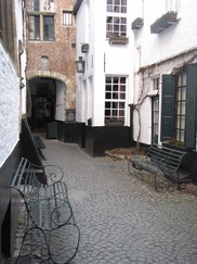 antwerpem_182x243_0577.jpg