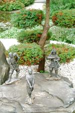 arcen_150x225_085.jpg