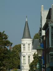breda_170x227_060.jpg