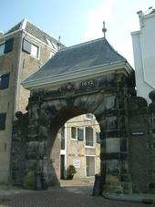 dordrecht_170x227_020.jpg
