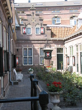 hoorn_162x216_001.jpg
