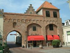 zaltbommel_227x170_125.jpg